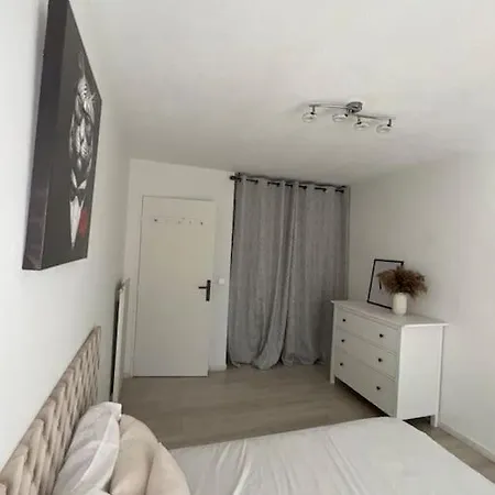 Grand 2 Pieces Pied Dans L Eau Juan Les Pins Apartment Antibes Exterior photo