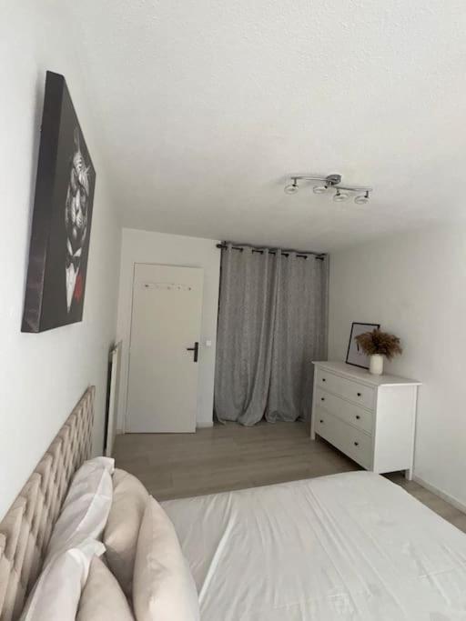 Grand 2 Pieces Pied Dans L Eau Juan Les Pins *